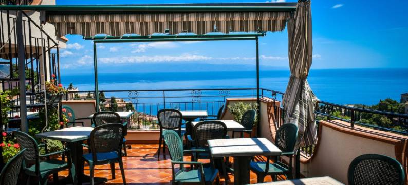 康多尔酒店(Hotel Condor)图片