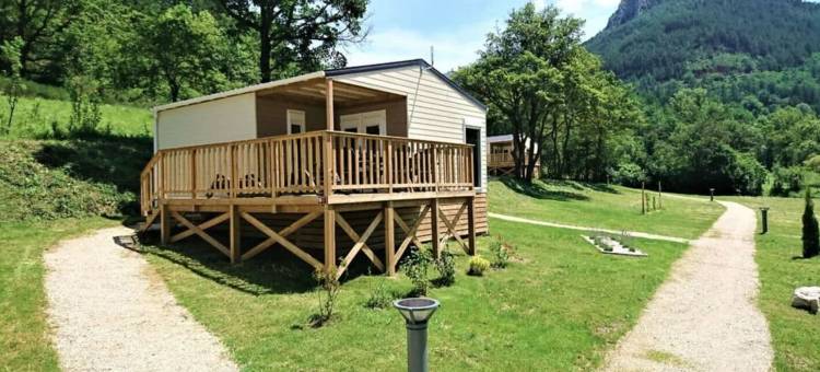 白岩露营地(Camping White Rock)图片