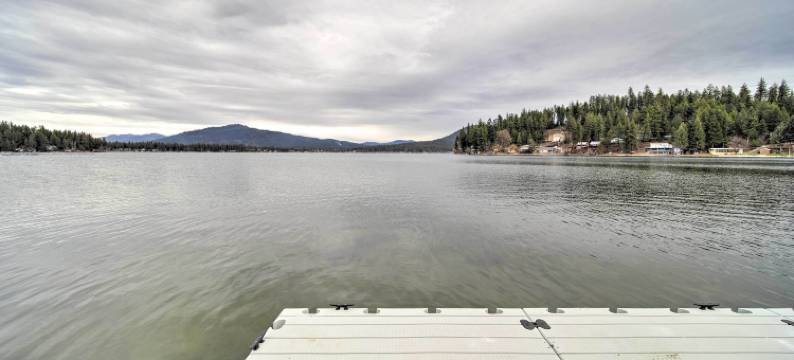 风景如画的Loon湖探险度假屋 带码头！(Scenic Loon Lake Adventure Retreat with Dock!)图片