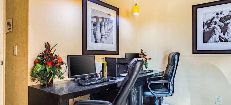 哥伦布品质酒店靠近摩尔堡(Quality Inn Columbus Near Fort Benning)图片