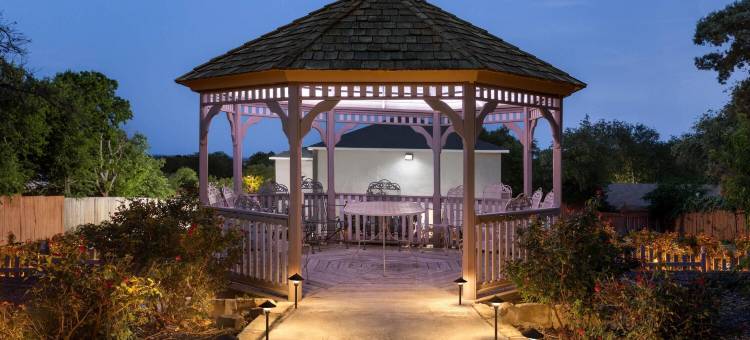 弗雷德里克斯堡戴斯套房酒店(Days Inn by Wyndham Suites Fredericksburg)图片