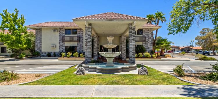 里奇克雷斯特-中国湖传统酒店及套房(Red Roof Inn & Suites Ridgecrest)图片