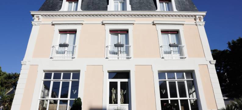 维尔弗洛姆伊酒店(Hôtel la Villefromoy)图片