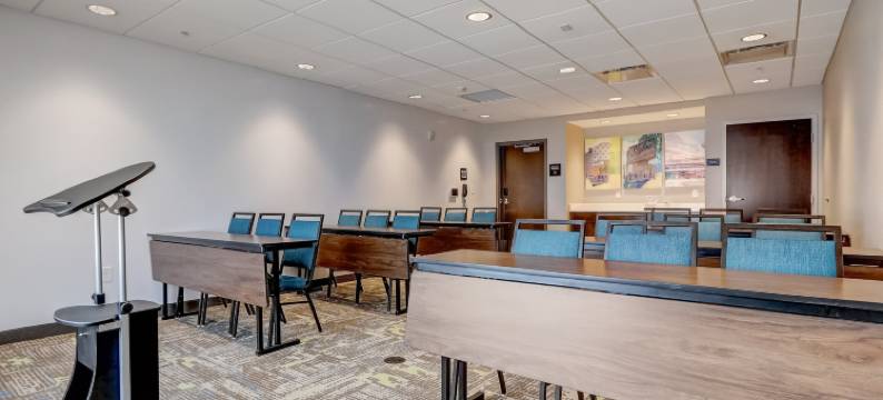 欢朋酒店&套房辛辛那提中城洛克伍德(Hampton Inn and Suites by Hilton Cincinnati Midtown Rookwood)图片