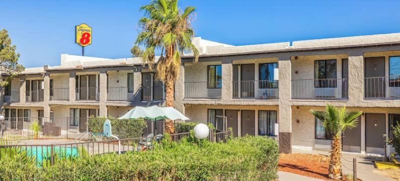 巴斯托温德姆速8酒店(Super 8 by Wyndham Barstow)图片