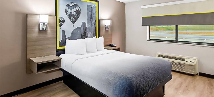 Super 8 by Wyndham Marston图片