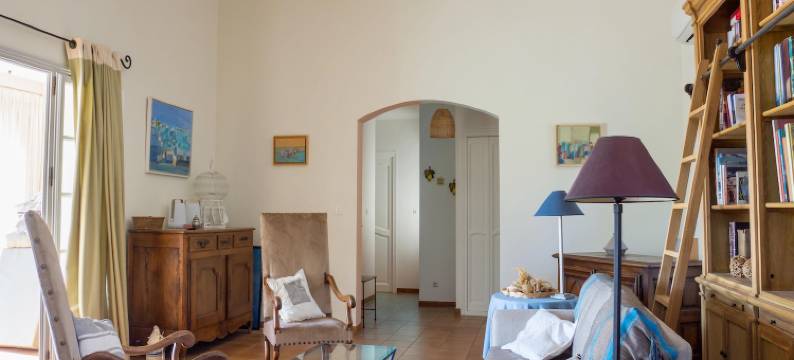 Villa in Cavalaire-Sur-Mer with Sea Views图片
