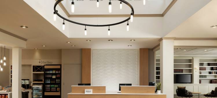 波士顿伯灵顿希尔顿花园酒店(Hilton Garden Inn Boston-Burlington)图片