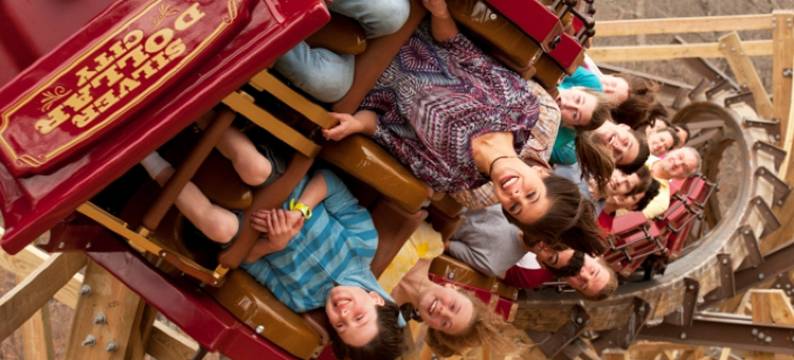 布兰森中心区76号智选假日套房酒店(Holiday Inn Express & Suites BRANSON 76 CENTRAL by IHG)图片