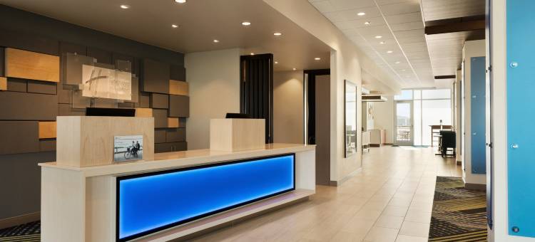 比弗丹智选假日套房酒店(Holiday Inn Express & Suites Beaver DAM)图片