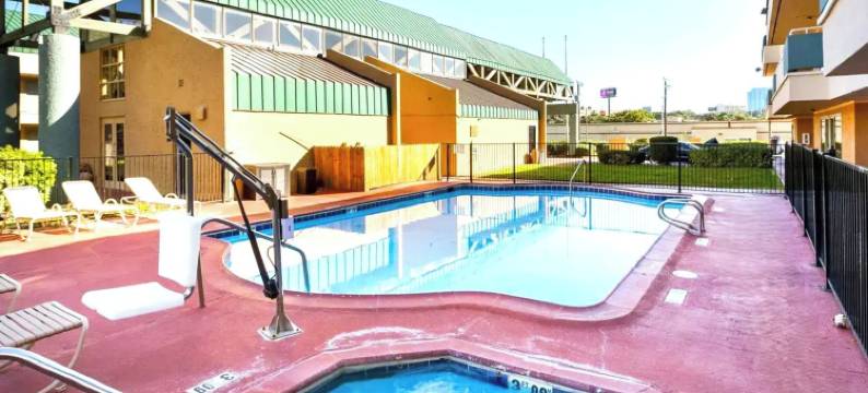 圣安东尼奥霍姆盖特一室公寓及套房酒店(Homegate Studio and Suites San Antonio)图片