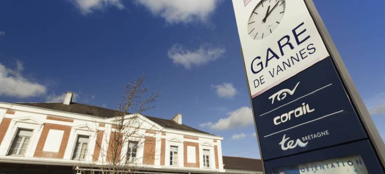 宜必思尚品瓦讷中心火车站酒店(ibis Styles Vannes Gare Centre)图片