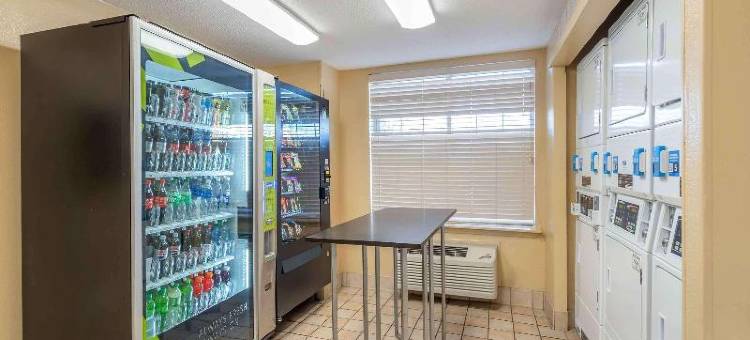 美国长住精选套房酒店 - 芝加哥 - 朗伯德- 奥克布鲁克(Extended Stay America Select Suites - Chicago - Lombard - Oakbrook)图片