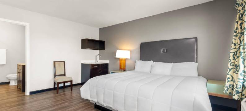 郊区开间酒店靠近中国湖海军基地(Suburban Studios Ridgecrest near China Lake Naval Station)图片