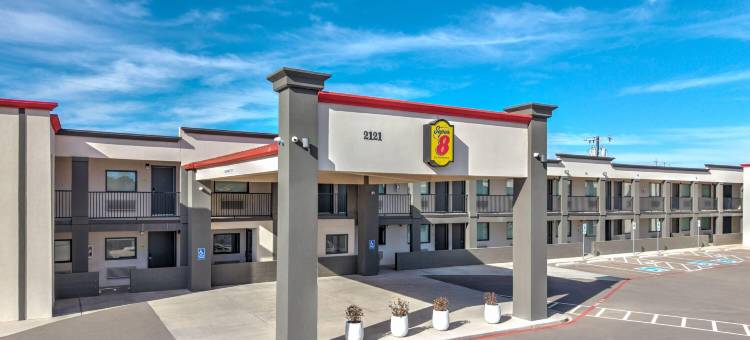 Super 8 BY 温德姆拉伯克机场(Super 8 by Wyndham Lubbock Airport)图片