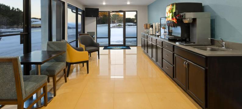 希尔顿黑德附近哈第维尔温德姆戴斯酒店(Days Inn by Wyndham Hardeeville Near Hilton Head)图片