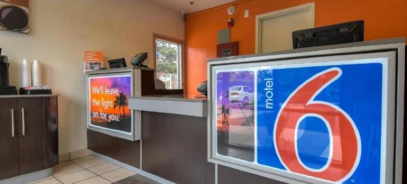 洛杉矶6号汽车旅馆 - 阿卡迪亚/帕萨迪纳(Motel 6 Arcadia, CA - Los Angeles - Pasadena Area)图片