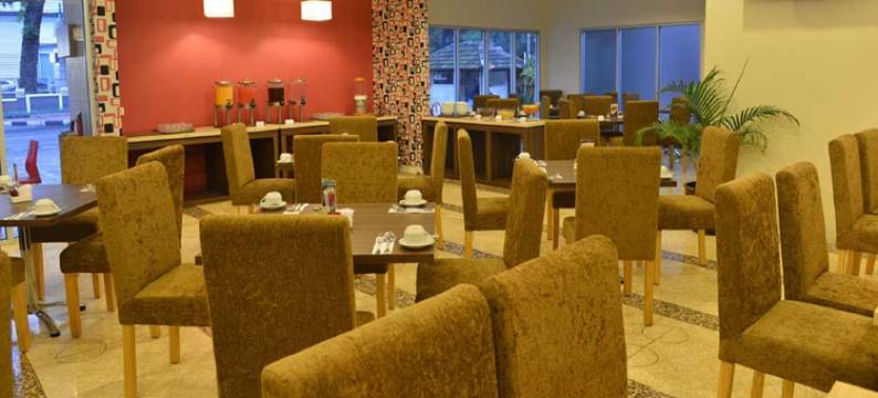 卡古姆纳里潘酒店(The Naripan Hotel)图片