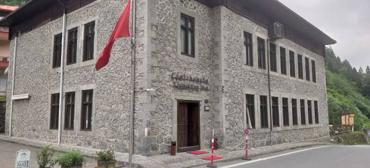 贾马里海姆森塔斯美可特普酒店(Camlihemsin Tasmektep Hotel)图片