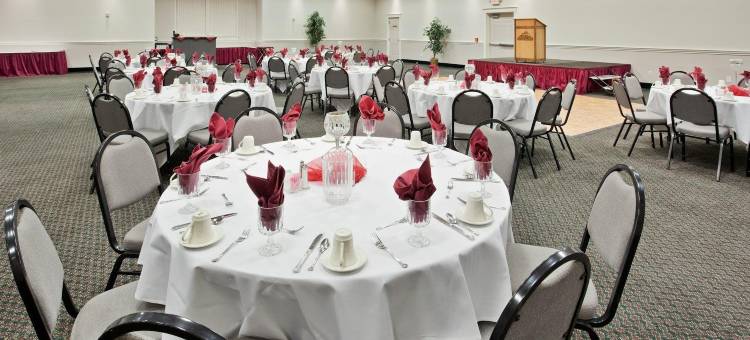 雷丁假日酒店(Holiday Inn REDDING by IHG)图片