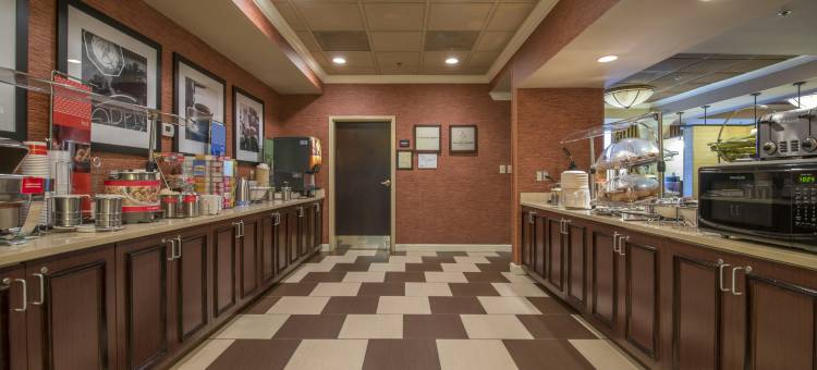 诺克罗斯-桃树角欢朋酒店(Hampton Inn Peachtree Corners/Norcross)图片