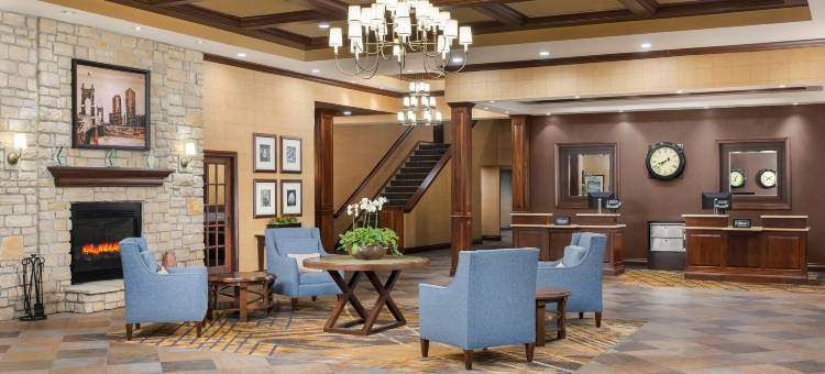 辛辛那提机场希尔顿逸林酒店(DoubleTree by Hilton Hotel Cincinnati Airport)图片