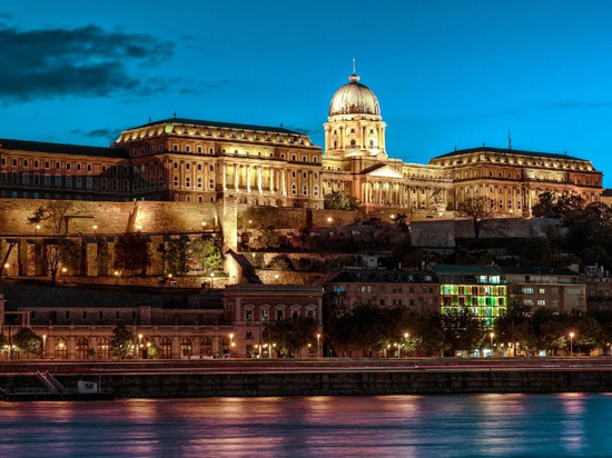 麦森酒馆及酒店