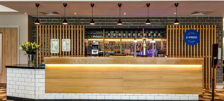 比斯特智选假日酒店(Holiday Inn Express Bicester)图片