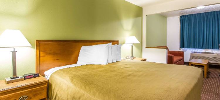 伊克诺套房旅馆(Econo Lodge & Suites)图片