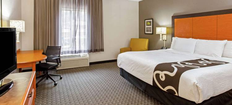 伯明翰胡佛拉昆塔温德姆套房酒店(La Quinta Inn & Suites by Wyndham Birmingham Hoover)图片