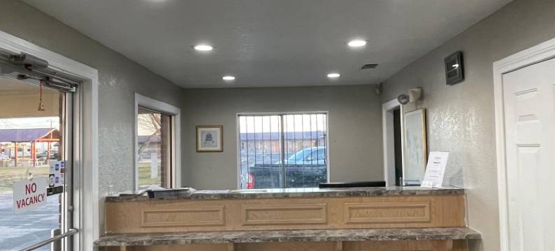 洪多丽晶酒店(Regency Inn Hondo)图片