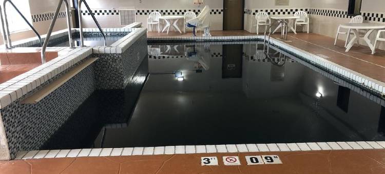 堪萨斯托皮卡西丽怡酒店(Country Inn & Suites by Radisson, Topeka West, KS)图片