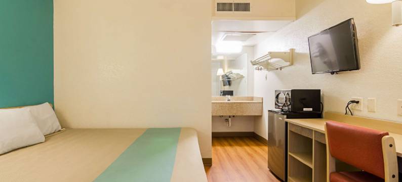 米切尔6号汽车旅馆(Motel 6 Mitchell, SD)图片