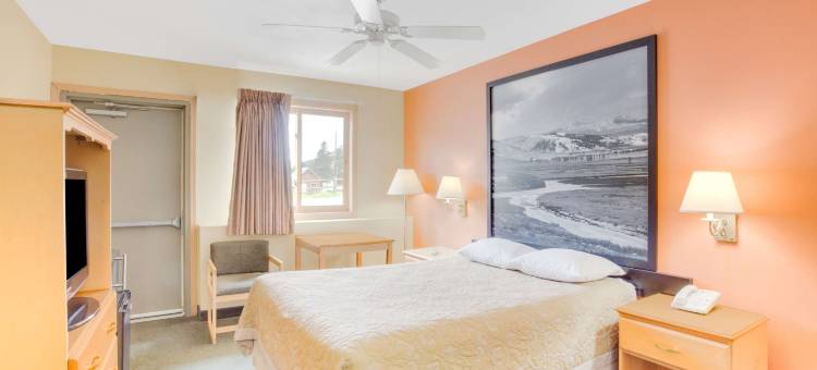 温德姆库克速8黄石公园旅馆(Super 8 by Wyndham Cooke City Yellowstone Park Area)图片