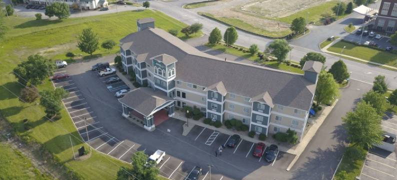 印第安纳波利斯机场凯隆波因特酒店(Clarion Pointe Indianapolis Airport)图片