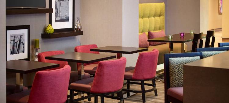 希尔顿欢朋酒店蒂明斯(Hampton Inn by Hilton Timmins)图片