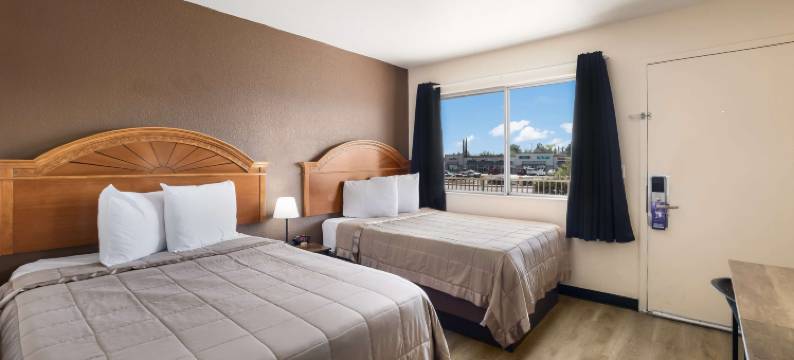 谢拉维斯塔骑士酒店(Knights Inn Sierra Vista)图片