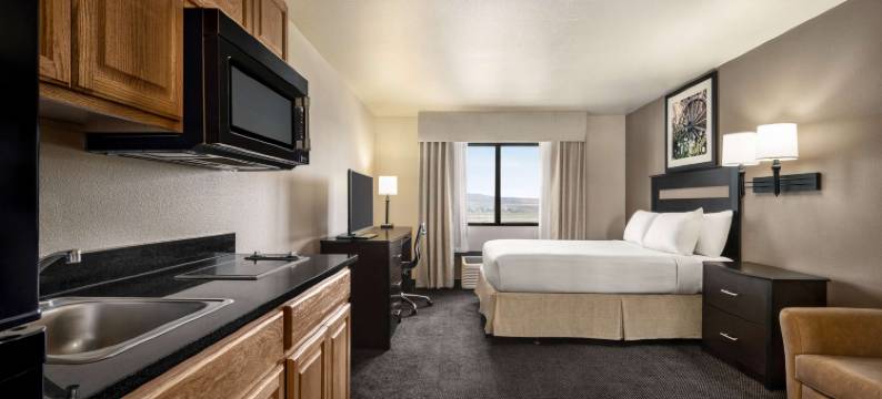 埃尔科温德姆呗盟酒店(Baymont by Wyndham Elko)图片