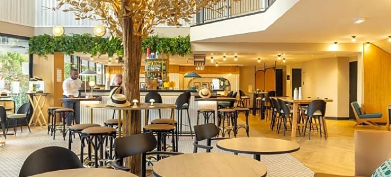巴黎叙雷纳尼隆尚诺富特酒店(Novotel Paris Suresnes Longchamp)图片