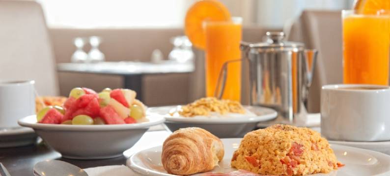 赫罗尼索斯酒店(Heronissos Hotel)图片