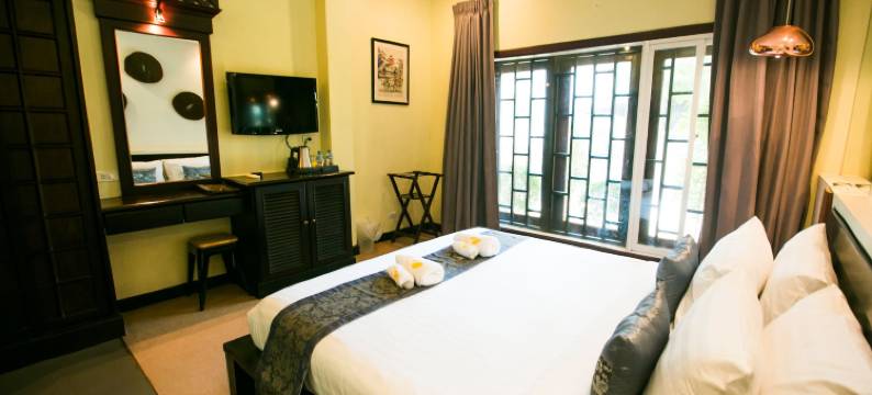 四季河畔酒店(Seasons Riverside Hotel)图片