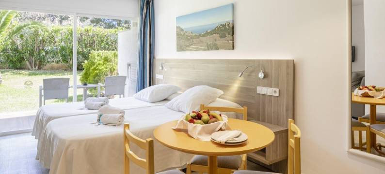 波多阿祖尔套房酒店(Puerto Azul Suite Hotel)图片