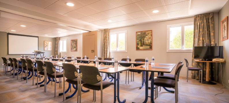 基里亚德酒店-蒙彼利埃中央安蒂格纳(Kyriad Montpellier Centre - Antigone)图片