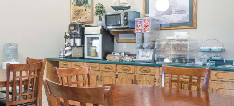 利奇菲尔德骑士酒店(Knights Inn Litchfield)图片