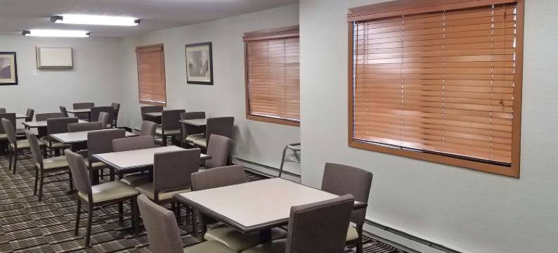 俾斯麦美洲最佳价值套房酒店(Americas Best Value Inn and Suites Bismarck)图片