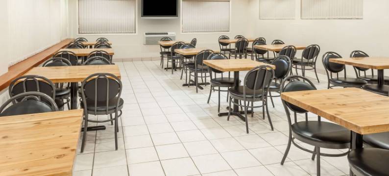 埃德蒙顿-西速8酒店(Super 8 by Wyndham Edmonton/West)图片