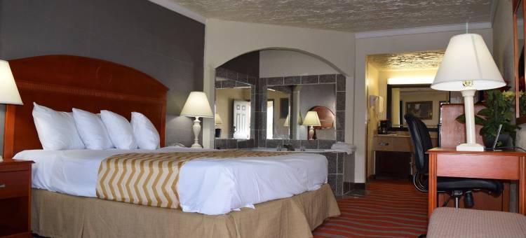 Travelodge Inn & Suites by Wyndham Norman图片