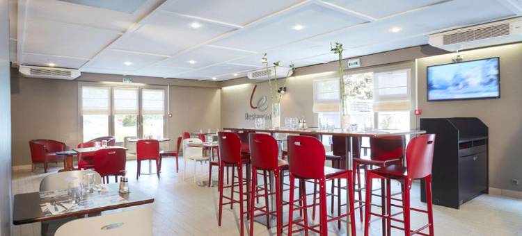 巴黎西部热内维尔港口康铂自然酒店(Campanile NATURE - Paris Ouest Gennevilliers Port)图片