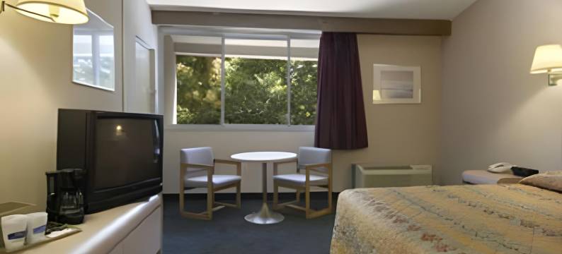 利伯蒂骑士酒店(Knights Inn Liberty)图片