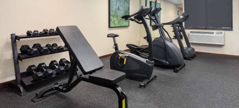 科普利阿克伦呗盟套房酒店(Baymont by Wyndham Copley Akron)图片